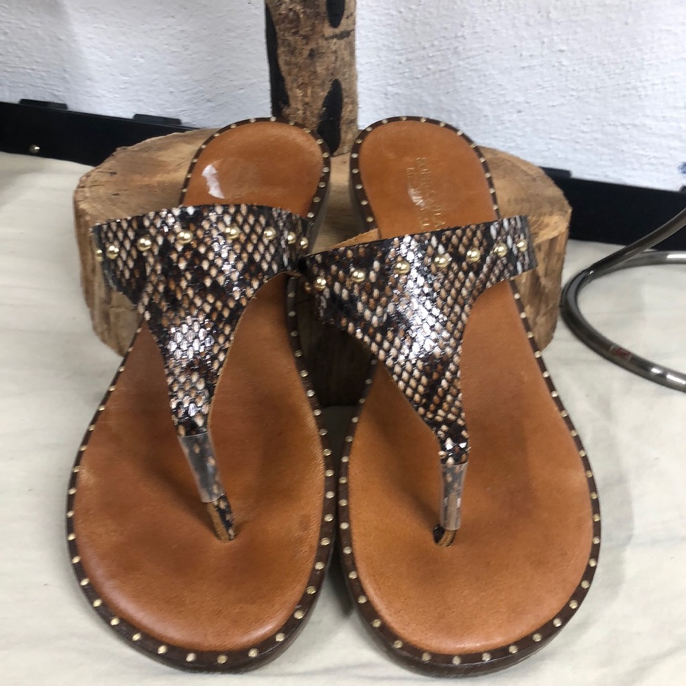Sophia Milano‎ snake skin things
